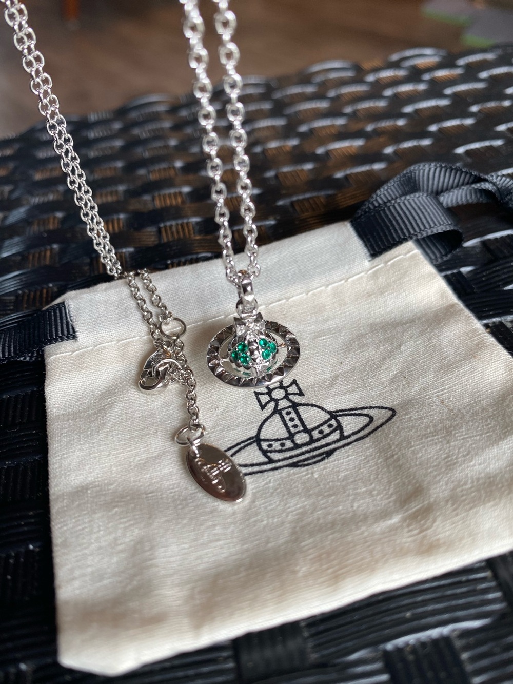 Vivienne Westwood Orb 925 Sterling Silver necklace - Picture 3 of 3